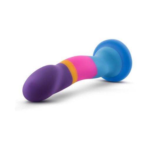 Avant D1 Hot 'N' Cool 7.5 In. Silicone Dildo - Image 4