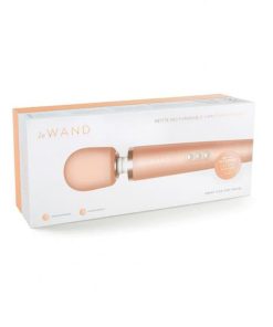 Le Wand Petite Rechargeable Vibrating Massager Rose Gold