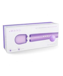 Le Wand Petite Rechargeable Massager Violet