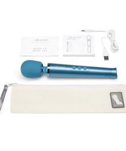 Le Wand Petite Rechargeable Massager Blue