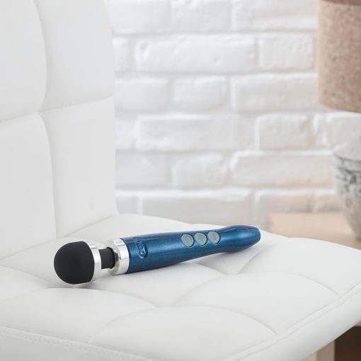 Doxy Die Cast 3R Rechargeable Compact Wand Vibrator Blue Flame - Image 5
