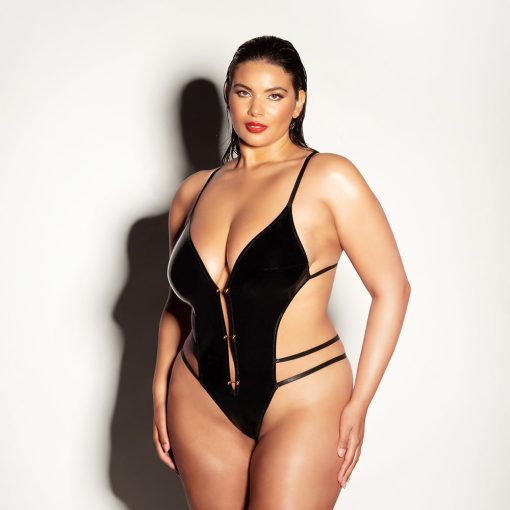 Oh La La Cheri Whipped Soft Cup Open Gusset Vinyl Teddy With Barbell Trim Queen Size - Image 2
