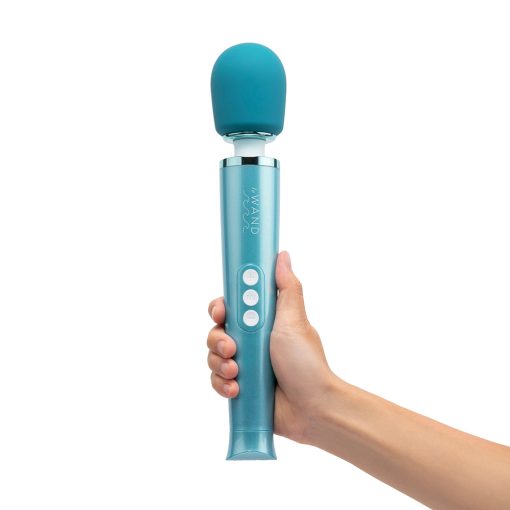 Le Wand Dive Submersible Rechargeable Vibrating Massager - Image 2