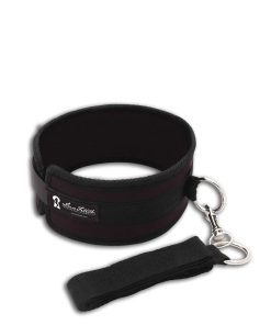 Lux Fetish Collar And Leash Set