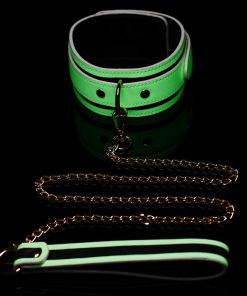 Master Series Kink In The Dark Glowing Collar With Leash