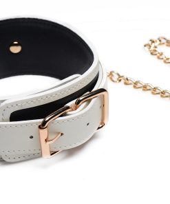 Master Series Kink In The Dark Glowing Collar With Leash