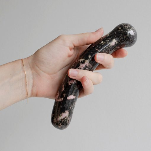 Chakrubs Anahata Curve Rhodonite Wand - Image 7
